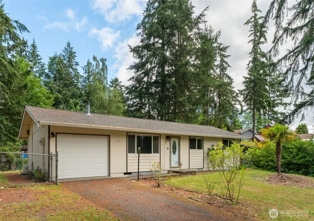 Photo 3 of Sale Pending at 9538 Helen Ave Ne, Olympia, WA 98516 | MLS# NWM2541750 | Listing updated on 2026-09-25