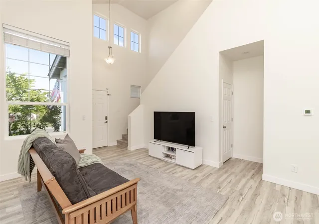 Photo 4 of Single family home for sale at 2714 67th Court SE, Auburn, WA 98092 | MLS# NWM2541775 | Listing updated on 2026-09-22