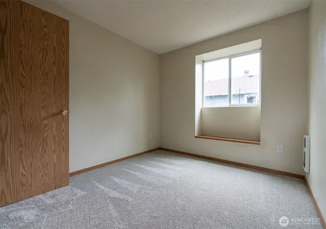 Photo 4 of Multi family home for sale at 5607 76th Street W, Lakewood, WA 98499 | MLS# NWM2541782 | Listing updated on 2026-09-28
