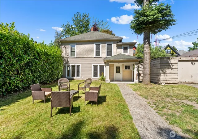 Photo 3 of Single family home for sale at 1443 22nd Avenue, Seattle, WA 98122 | MLS# NWM2541786 | Listing updated on 2026-10-01