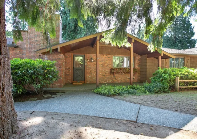 Photo 1 of Single family home for sale at 450 Wood Crk Dr, Lynden, WA 98264 | MLS# NWM2541891 | Listing updated on 2026-09-22