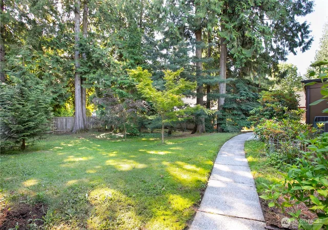 Photo 3 of Single family home for sale at 450 Wood Crk Dr, Lynden, WA 98264 | MLS# NWM2541891 | Listing updated on 2026-09-22