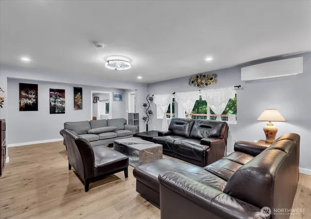Photo 4 of Single family home for sale at 1302 SW Bay St, Port Orchard, WA 98366 | MLS# NWM2541892 | Listing updated on 2026-09-25