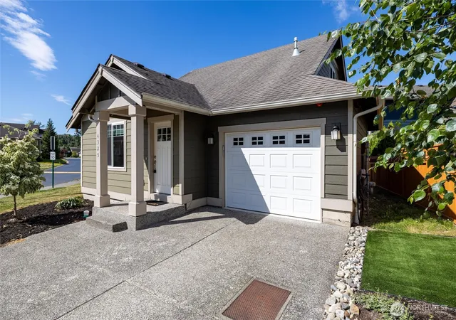Photo 3 of Single family home for sale at 4325 Larch Ln, Bellingham, WA 98226 | MLS# NWM2541914 | Listing updated on 2026-09-22
