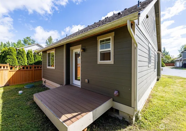 Photo 3 of Single family home for sale at 4325 Larch Ln, Bellingham, WA 98226 | MLS# NWM2541914 | Listing updated on 2026-09-22
