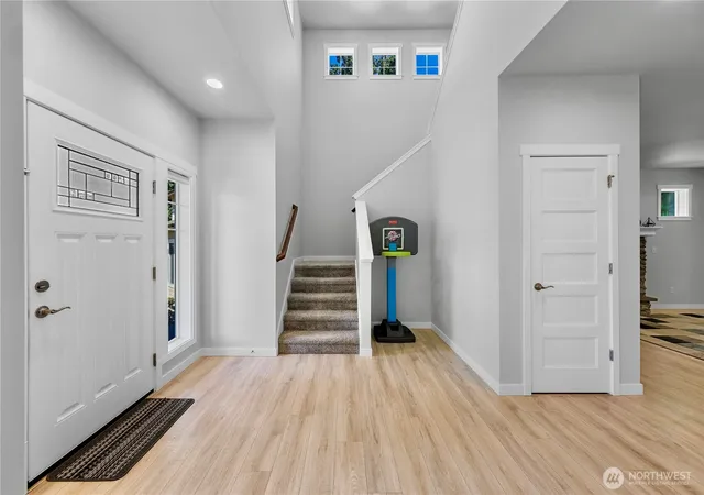 Photo 3 of Single family home for sale at 5301 Ocean Cvs Ln, Blaine, WA 98230 | MLS# NWM2541923 | Listing updated on 2026-09-22