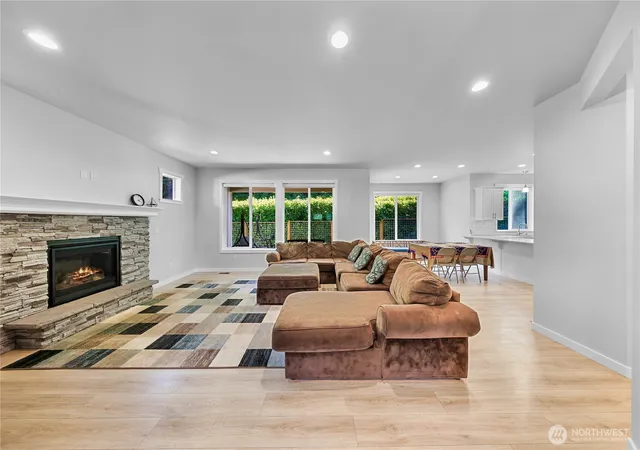 Photo 4 of Single family home for sale at 5301 Ocean Cvs Ln, Blaine, WA 98230 | MLS# NWM2541923 | Listing updated on 2026-09-22