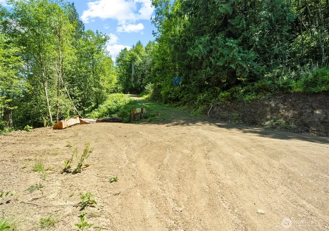 Photo 3 of Single family home for sale at 19005 Ne Buncombe Holw Rd, Woodland, WA 98674 | MLS# NWM2541936 | Listing updated on 2026-09-22