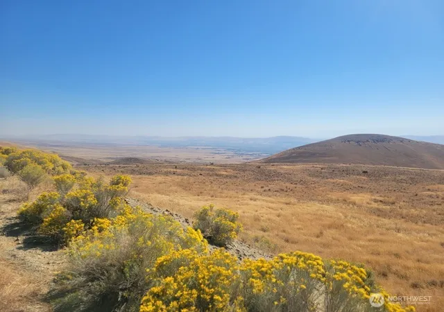Photo 1 of Land for sale at 0 N Roza Hl Dr, Yakima, WA 98901 | MLS# NWM2541941 | Listing updated on 2026-09-22