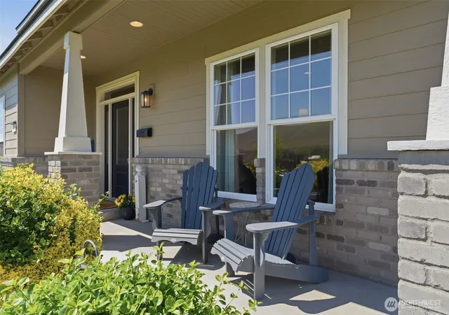 Photo 3 of Single family home for sale at 99206 E Ridgeview Dr, Kennewick, WA 99338 | MLS# NWM2541943 | Listing updated on 2026-09-29
