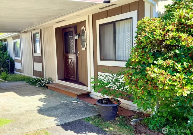 Photo 2 of Manufactured home for sale at 1352 Alonda Ln Ne, Olympia, WA 98516 | MLS# NWM2541956 | Listing updated on 2026-09-17