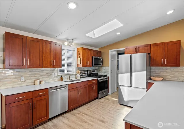 Photo 3 of Manufactured home for sale at 602 29th Street Se #26, Auburn, WA 98002 | MLS# NWM2541963 | Listing updated on 2026-09-22