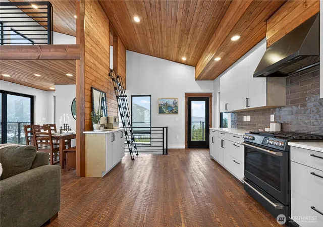 Photo 3 of Single family home for sale at 2 Coulter Crk Rd, Leavenworth, WA 98826 | MLS# NWM2541995 | Listing updated on 2026-09-22