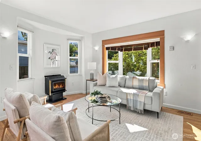 Photo 2 of Single family home for sale at 4616 49th Avenue S, Seattle, WA 98118 | MLS# NWM2542000 | Listing updated on 2026-10-24