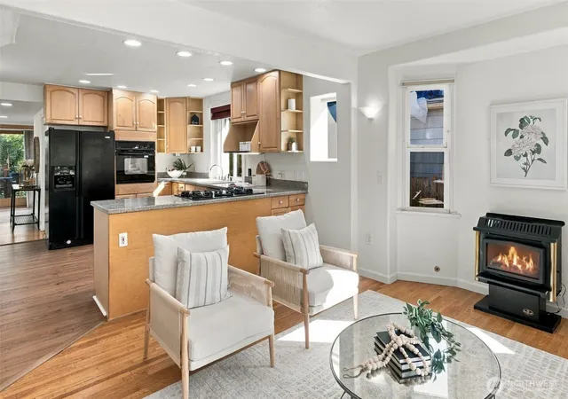Photo 3 of Single family home for sale at 4616 49th Avenue S, Seattle, WA 98118 | MLS# NWM2542000 | Listing updated on 2026-10-24