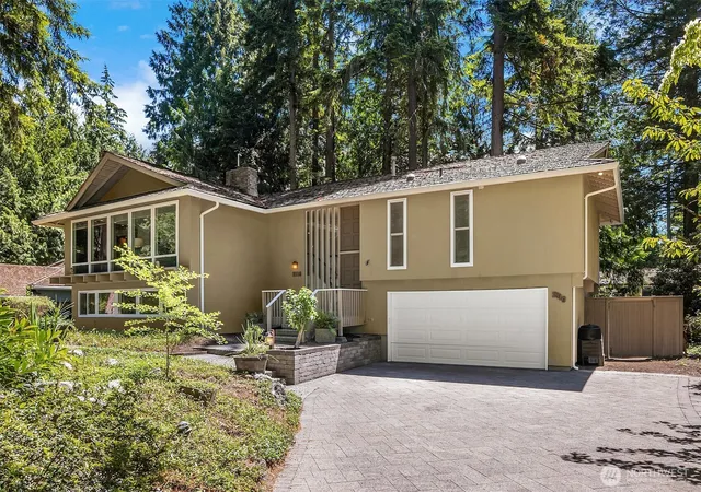 Photo 2 of Single family home for sale at 2119 Sahalee Dr W, Sammamish, WA 98074 | MLS# NWM2542028 | Listing updated on 2026-09-22