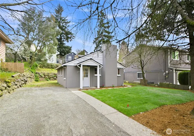 Photo 2 of Sale Pending at 5720 37th Avenue S, Seattle, WA 98118 | MLS# NWM2542037 | Listing updated on 2026-09-30
