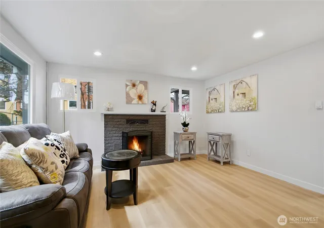Photo 4 of Sale Pending at 5720 37th Avenue S, Seattle, WA 98118 | MLS# NWM2542037 | Listing updated on 2026-09-30