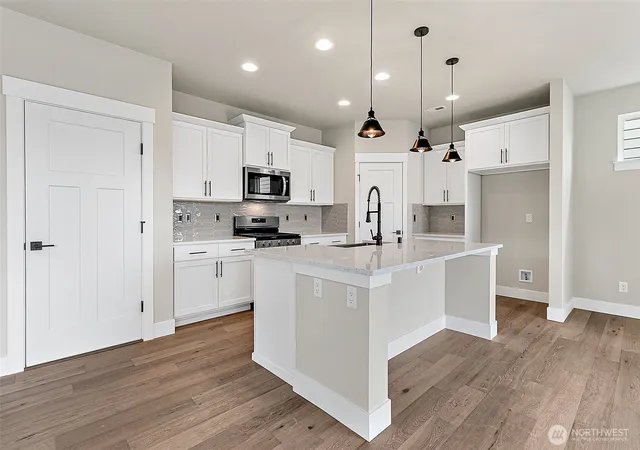 Photo 3 of Sale Pending at 15624 SE Lot 27 257th Pl, Covington, WA 98042 | MLS# NWM2542048 | Listing updated on 2026-09-30