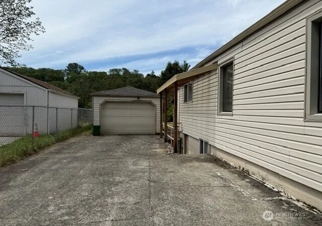 Photo 3 of Single family home for sale at 6715 Delridge Way Sw, Seattle, WA 98106 | MLS# NWM2542084 | Listing updated on 2026-09-22
