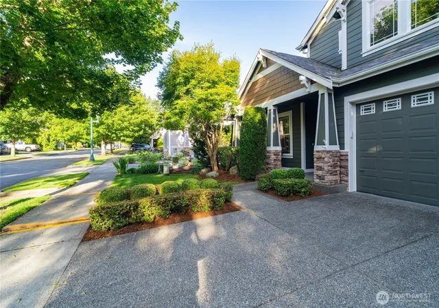 Photo 3 of Single family home for sale at 2209 Kildane Way Se, Olympia, WA 98501 | MLS# NWM2542085 | Listing updated on 2026-09-22