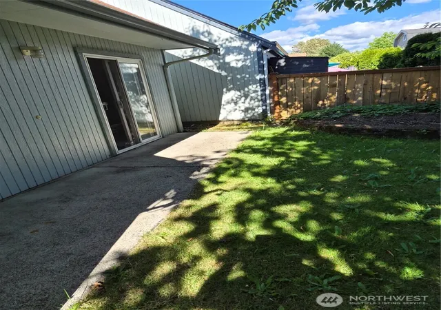 Photo 4 of Single family home for sale at 118 99th Street Ct E, Tacoma, WA 98445 | MLS# NWM2542105 | Listing updated on 2026-09-22