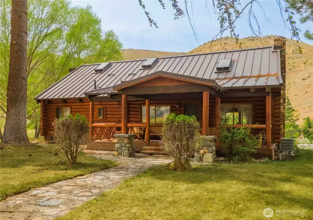Photo 3 of Single family home for sale at 251 Burma Rd, Methow, WA 98834 | MLS# NWM2542122 | Listing updated on 2026-09-22