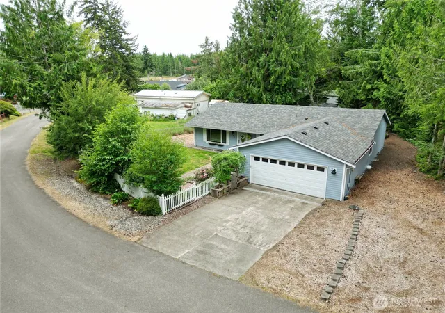 Photo 3 of Single family home for sale at 140 Se Foxglove Ave, Shelton, WA 98584 | MLS# NWM2542124 | Listing updated on 2026-09-22