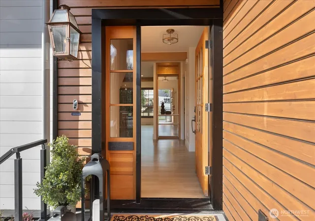 Photo 3 of Sale Pending at 6523 39th Avenue NE, Seattle, WA 98115 | MLS# NWM2542184 | Listing updated on 2026-09-29