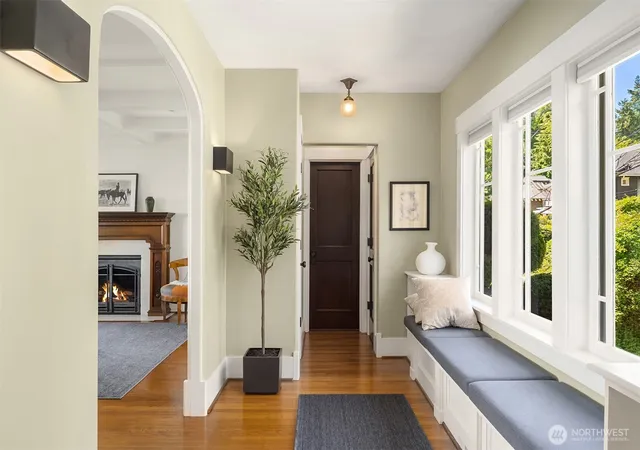 Photo 3 of Single family home for sale at 618 37th Avenue, Seattle, WA 98122 | MLS# NWM2542205 | Listing updated on 2026-09-21
