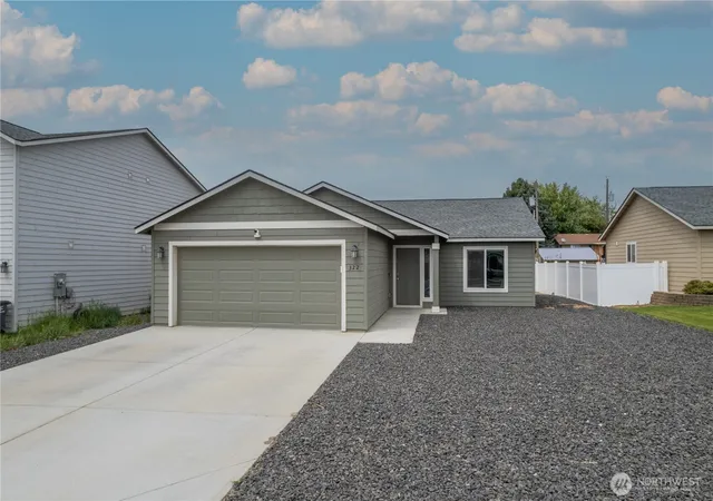 Photo 1 of Sale Pending at 322 W 6th Street, Warden, WA 98857 | MLS# NWM2542212 | Listing updated on 2026-10-03
