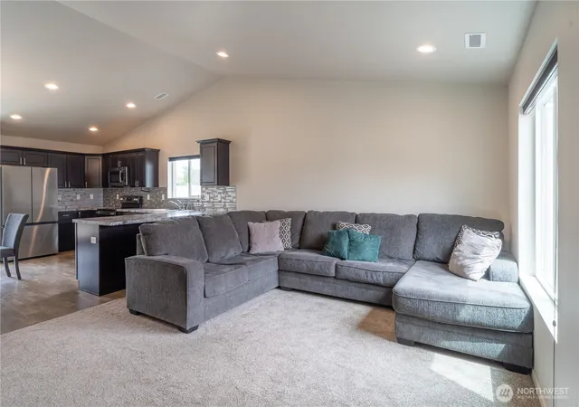 Photo 4 of Sale Pending at 322 W 6th Street, Warden, WA 98857 | MLS# NWM2542212 | Listing updated on 2026-10-03