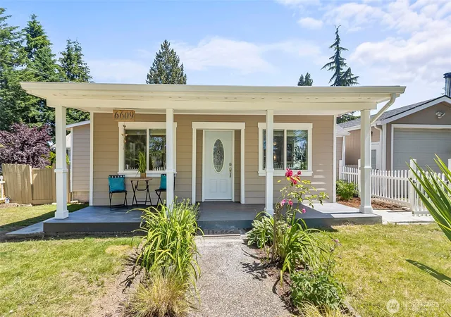 Photo 1 of Single family home for sale at 6609 Elliot Way, Everett, WA 98203 | MLS# NWM2542254 | Listing updated on 2026-09-22
