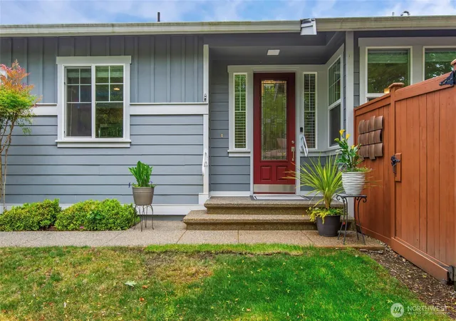 Photo 2 of Single family home for sale at 4900 Cypress Dr Ne, Lacey, WA 98516 | MLS# NWM2542255 | Listing updated on 2026-09-30