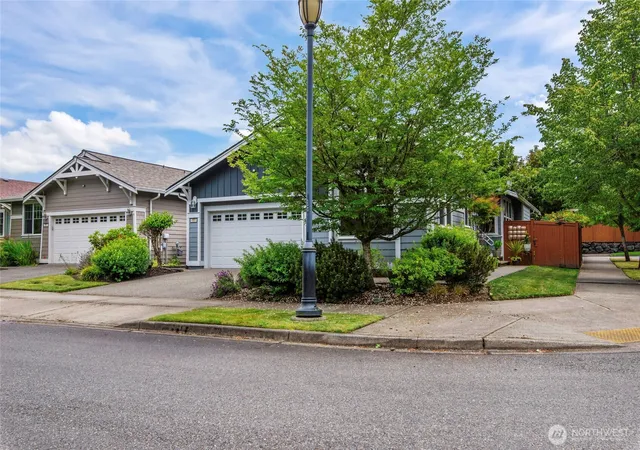 Photo 3 of Single family home for sale at 4900 Cypress Dr Ne, Lacey, WA 98516 | MLS# NWM2542255 | Listing updated on 2026-09-30