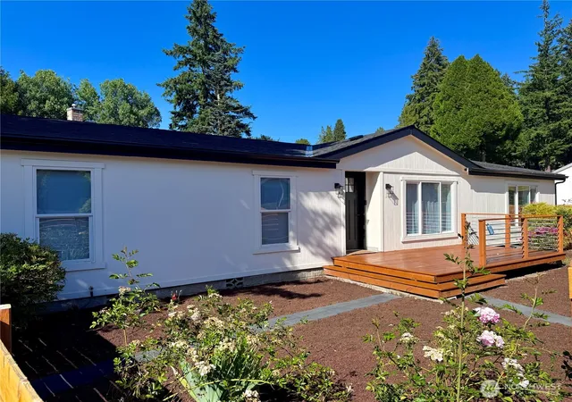 Manufactured home for sale at 1314 Whitney Ave, Bremerton, WA 98312 | MLS# NWM2542260