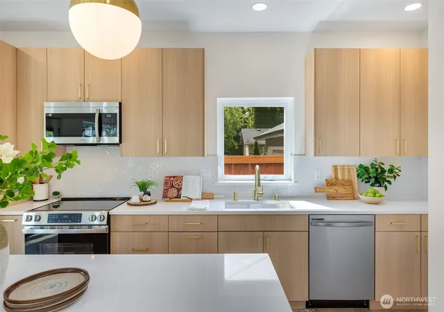 Photo 4 of Sale Pending at 10053 8th Avenue NW, Seattle, WA 98177 | MLS# NWM2542301 | Listing updated on 2026-09-21