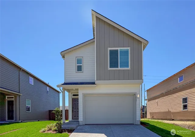 Photo 1 of Single family home for sale at 2321 Ash St, Woodland, WA 98674 | MLS# NWM2542305 | Listing updated on 2026-09-30