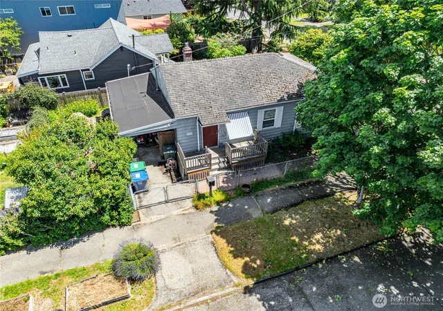 Photo 3 of Single family home for sale at 5050 50th Avenue Sw, Seattle, WA 98136 | MLS# NWM2542307 | Listing updated on 2026-09-22