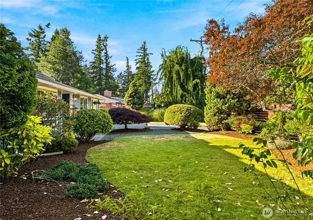Photo 3 of Single family home for sale at 21822 92nd Avenue W, Edmonds, WA 98020 | MLS# NWM2542319 | Listing updated on 2026-09-25