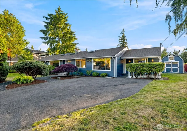 Photo 3 of Single family home for sale at 21822 92nd Avenue W, Edmonds, WA 98020 | MLS# NWM2542319 | Listing updated on 2026-09-25