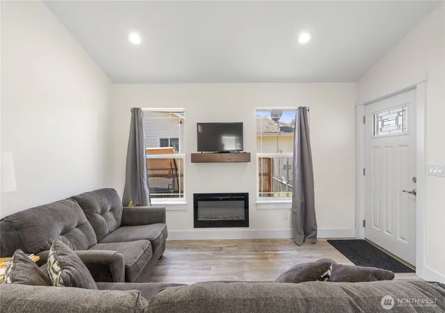 Photo 3 of Single family home for sale at 882 Vagabond Ave Sw, Ocean Shores, WA 98569 | MLS# NWM2542391 | Listing updated on 2026-09-22