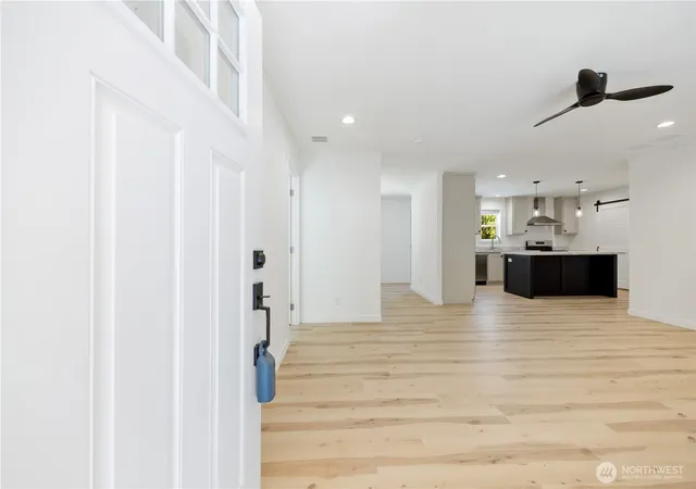 Photo 3 of Manufactured home for sale at 329 E Franklin St, Chelan, WA 98816 | MLS# NWM2542510 | Listing updated on 2026-09-22