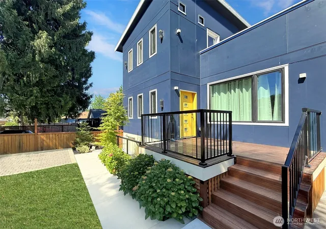 Photo 2 of Single family home for sale at 620 Stevens Ave Nw, Renton, WA 98057 | MLS# NWM2542571 | Listing updated on 2026-09-22