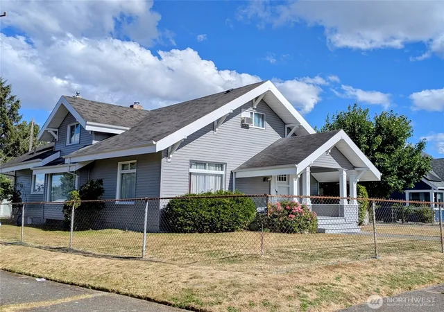 Photo 1 of Single family home for sale at 6101 Tacoma Ave S, Tacoma, WA 98408 | MLS# NWM2542585 | Listing updated on 2026-09-22