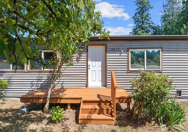 Photo 3 of Sale Pending at 15613 11th Avenue NE, Arlington, WA 98223 | MLS# NWM2542638 | Listing updated on 2026-09-25