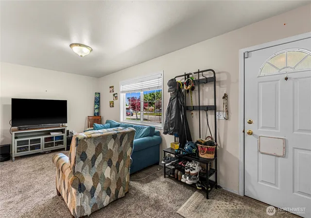 Photo 3 of Multi family home for sale at 42 Hadley St Nw, East Wenatchee, WA 98802 | MLS# NWM2542727 | Listing updated on 2026-09-23