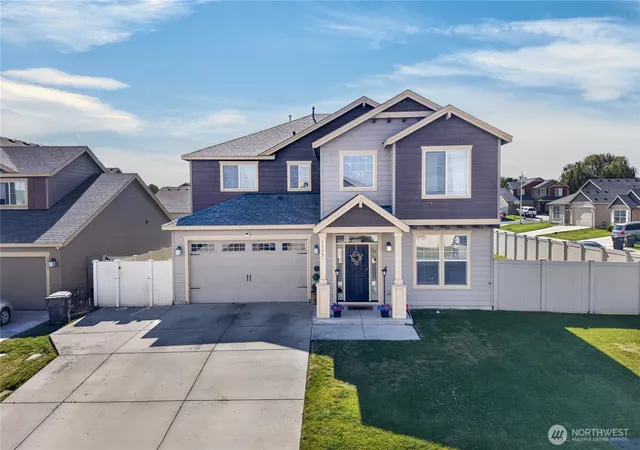 Single family home for sale at 1713 Liberty Ln, Sunnyside, WA 98944 | MLS# NWM2542730