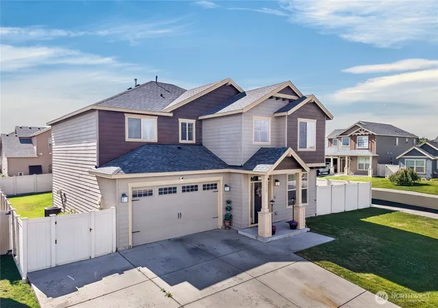 Photo 3 of Single family home for sale at 1713 Liberty Ln, Sunnyside, WA 98944 | MLS# NWM2542730 | Listing updated on 2026-09-22