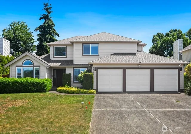 Photo 1 of Single family home for sale at 34626 10th Place Sw, Federal Way, WA 98023 | MLS# NWM2542732 | Listing updated on 2026-09-22
